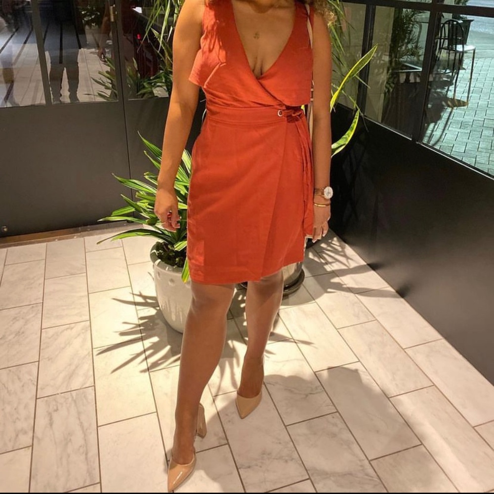V-neck Trench Coat Wrap dress Autumn Warm Fall UT Austin